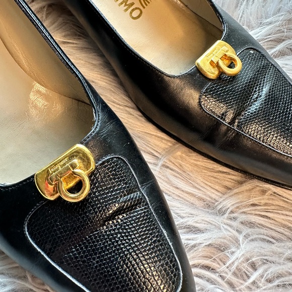 Vintage Salvatore Ferragamo Black Leather Pumps - Picture 6 of 8